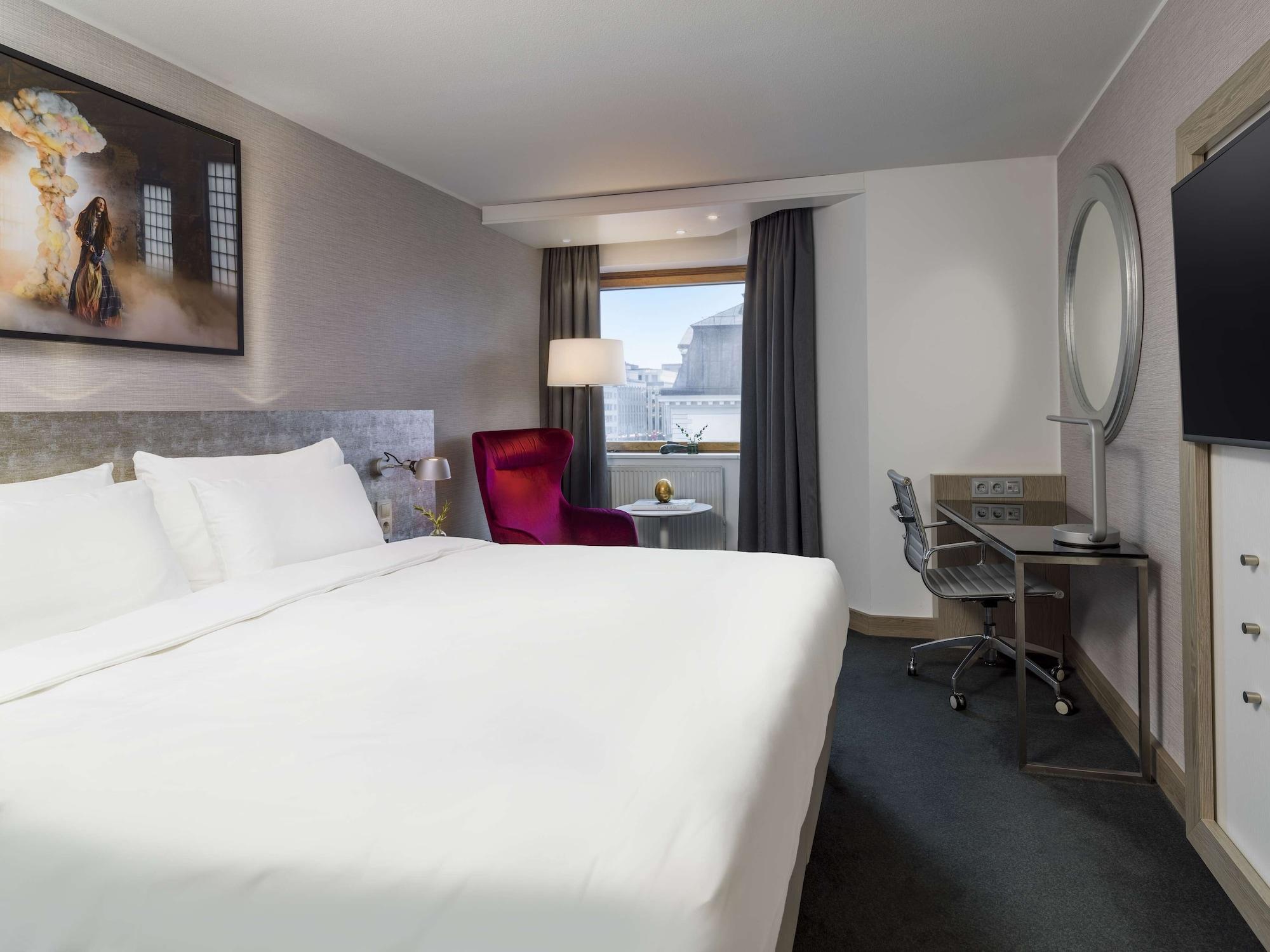Radisson Blu Royal Viking Hotel, Hotell